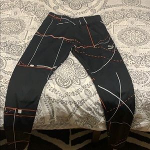 PUMA gray workout leggings.